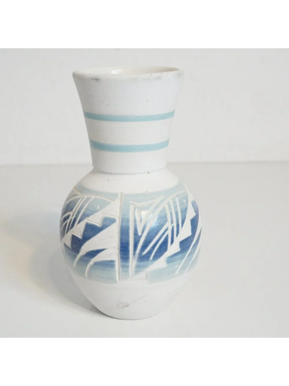Vintage R. Gonza Mexican Pottery Bud Vase Blue White Hand Painted 4.75 Inches